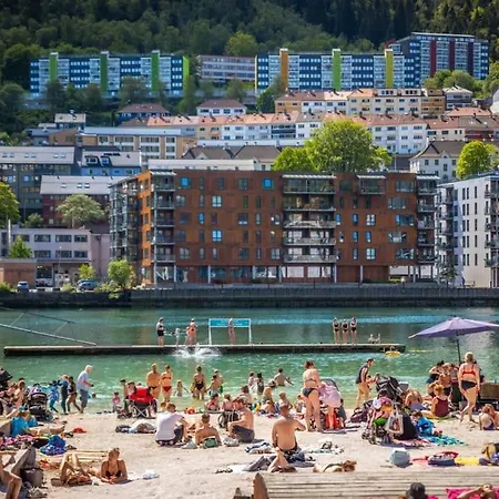 Modern In The Heart Of Апартаменти *