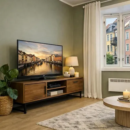 Апартаменти Modern In The Heart Of